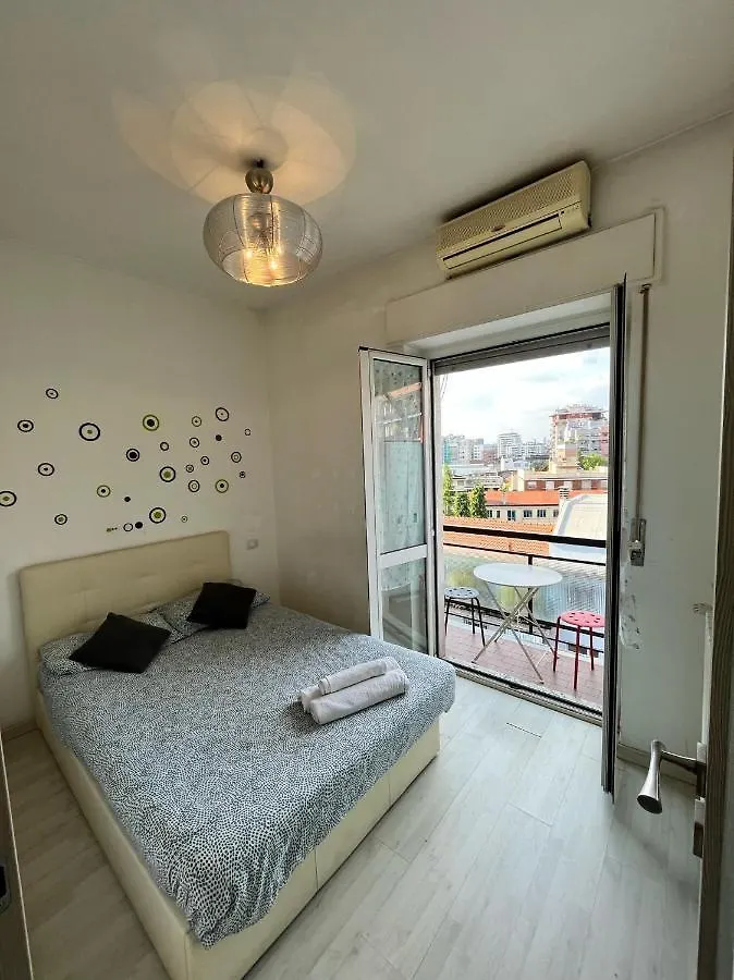 Fondazione Prada Apartment With Balcony Milan